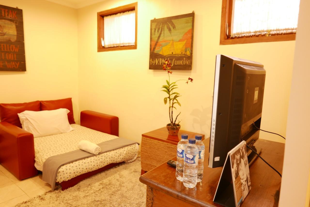 Ciwulan 36 Guest House 万隆 外观 照片