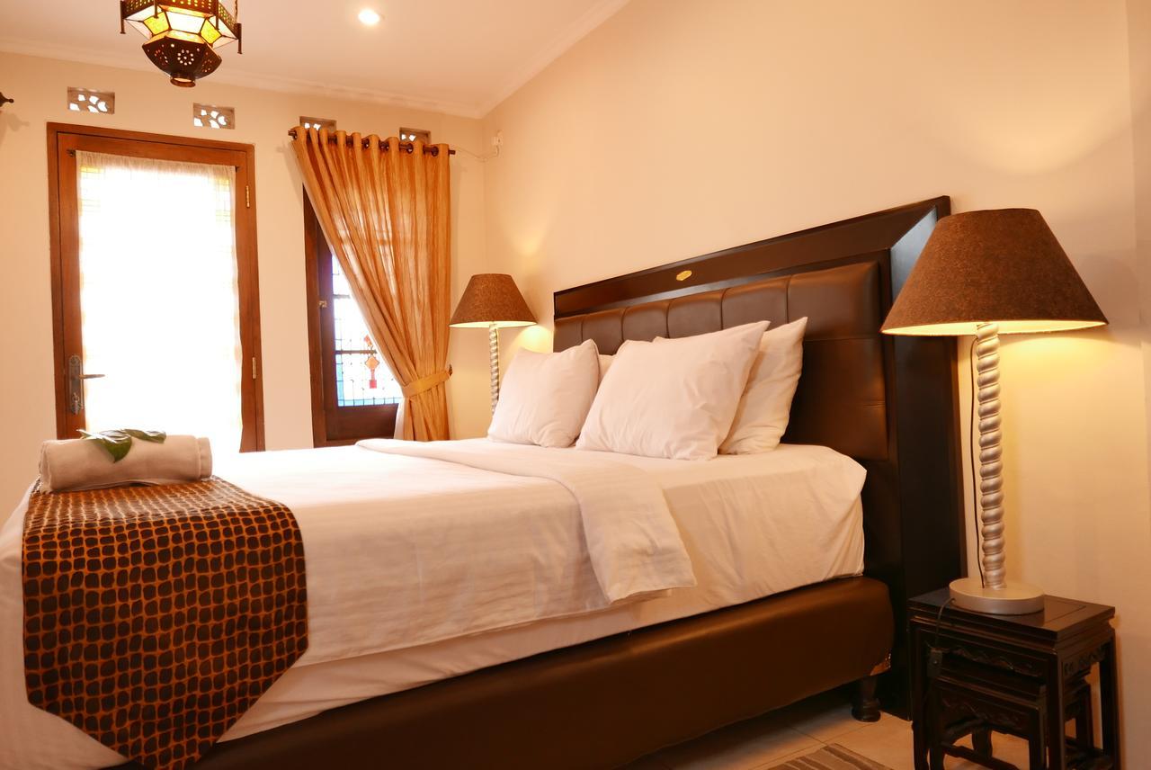 Ciwulan 36 Guest House 万隆 外观 照片