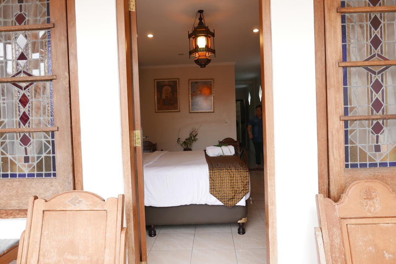 Ciwulan 36 Guest House 万隆 外观 照片