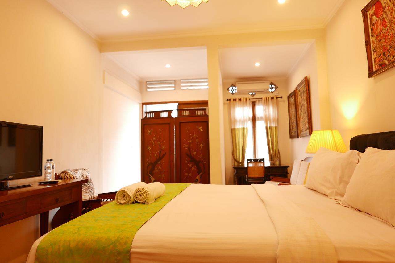 Ciwulan 36 Guest House 万隆 外观 照片
