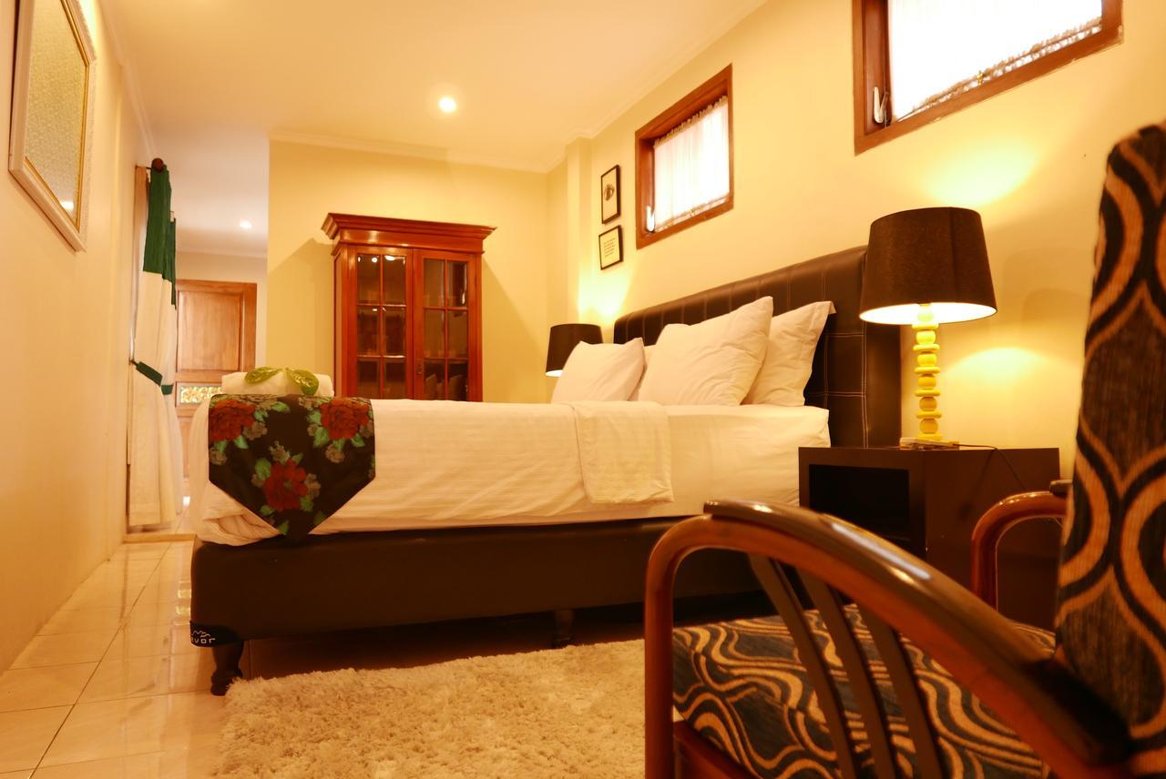 Ciwulan 36 Guest House 万隆 外观 照片
